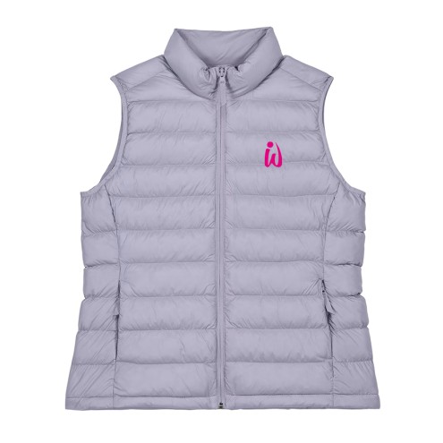 ilia wears Girlie-Gilet