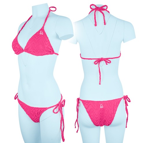 ilia wears ... Bikini